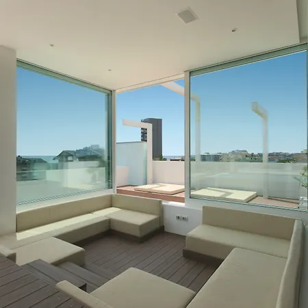 イル テアトロ アパートホテル リド・ディ・イエゾロ